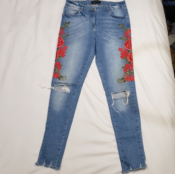 Embroidered floral Jeans - Picture 1 of 6